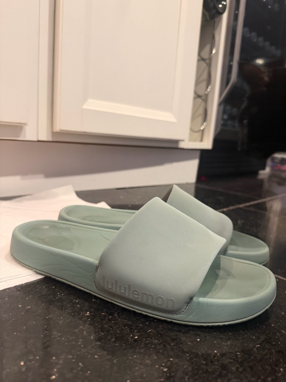 Lululemon Mint Green Slide Sandals women's size 9 restfeel